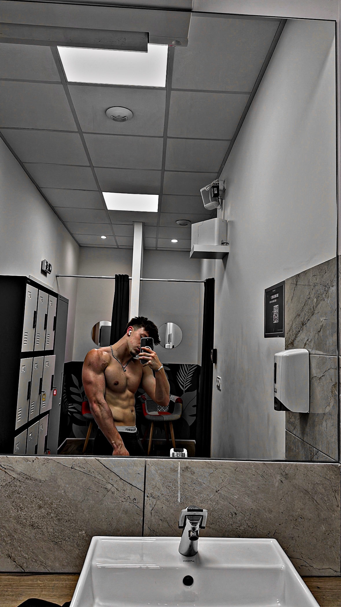 Profil de Janusz, 19 ans, Speed Dating France à LesOrmes